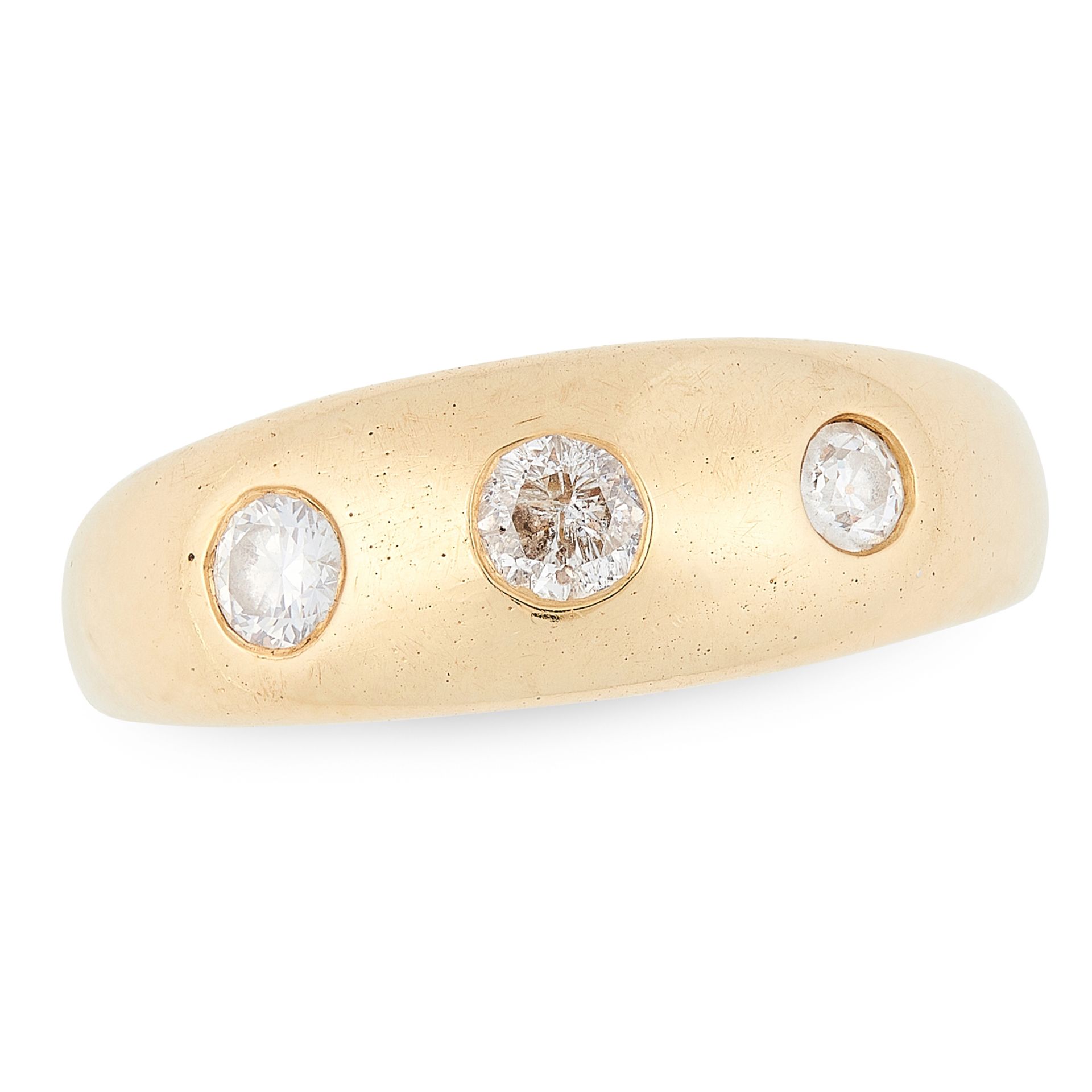 A THREE STONE DIAMOND GYPSY RING in 18ct yellow gold, the graduated band set with a trio of round
