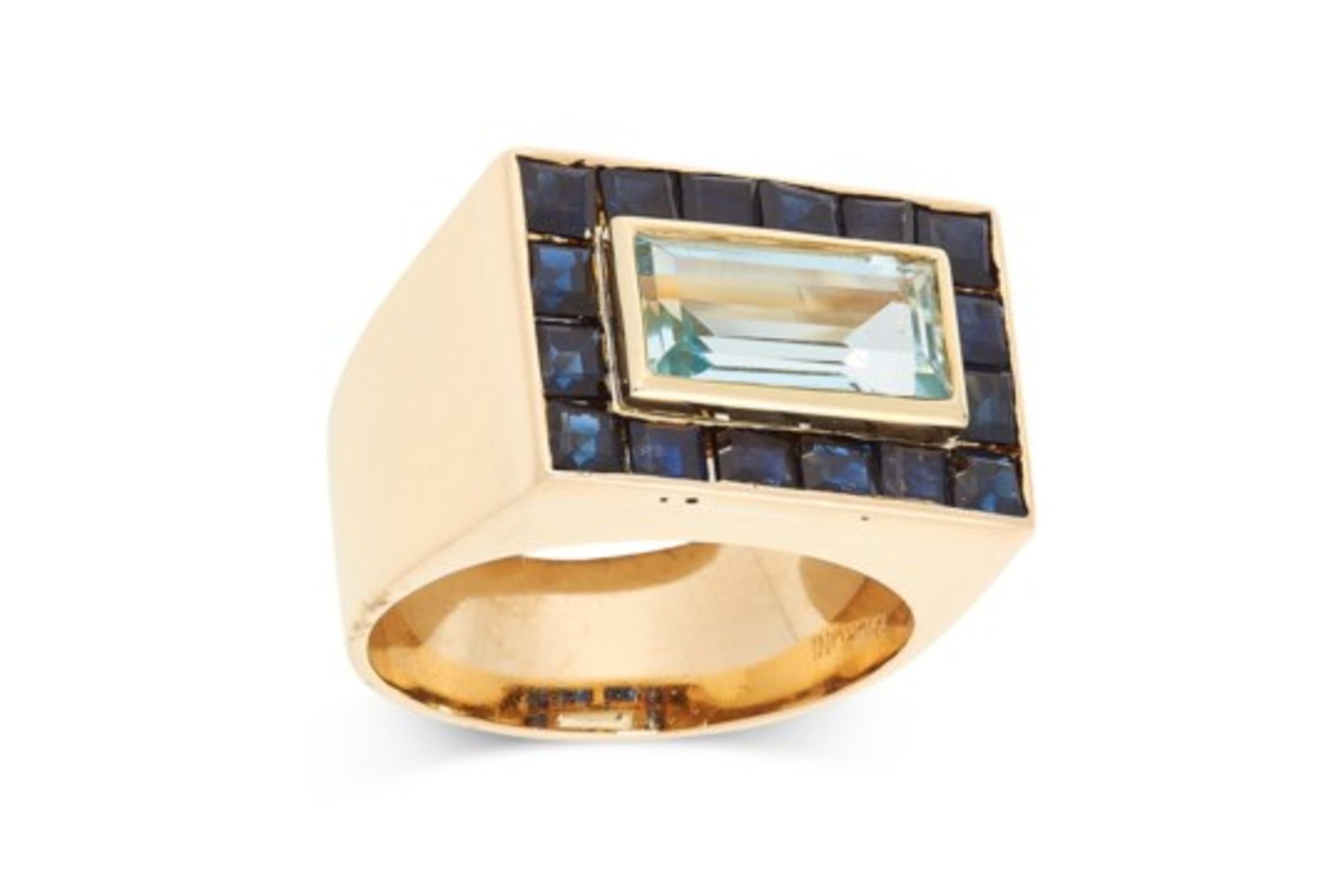 A SAPPHIRE AND BLUE TOPAZ DRESS RING, MURUNI set with a central step cut blue topaz in a border of - Bild 2 aus 2