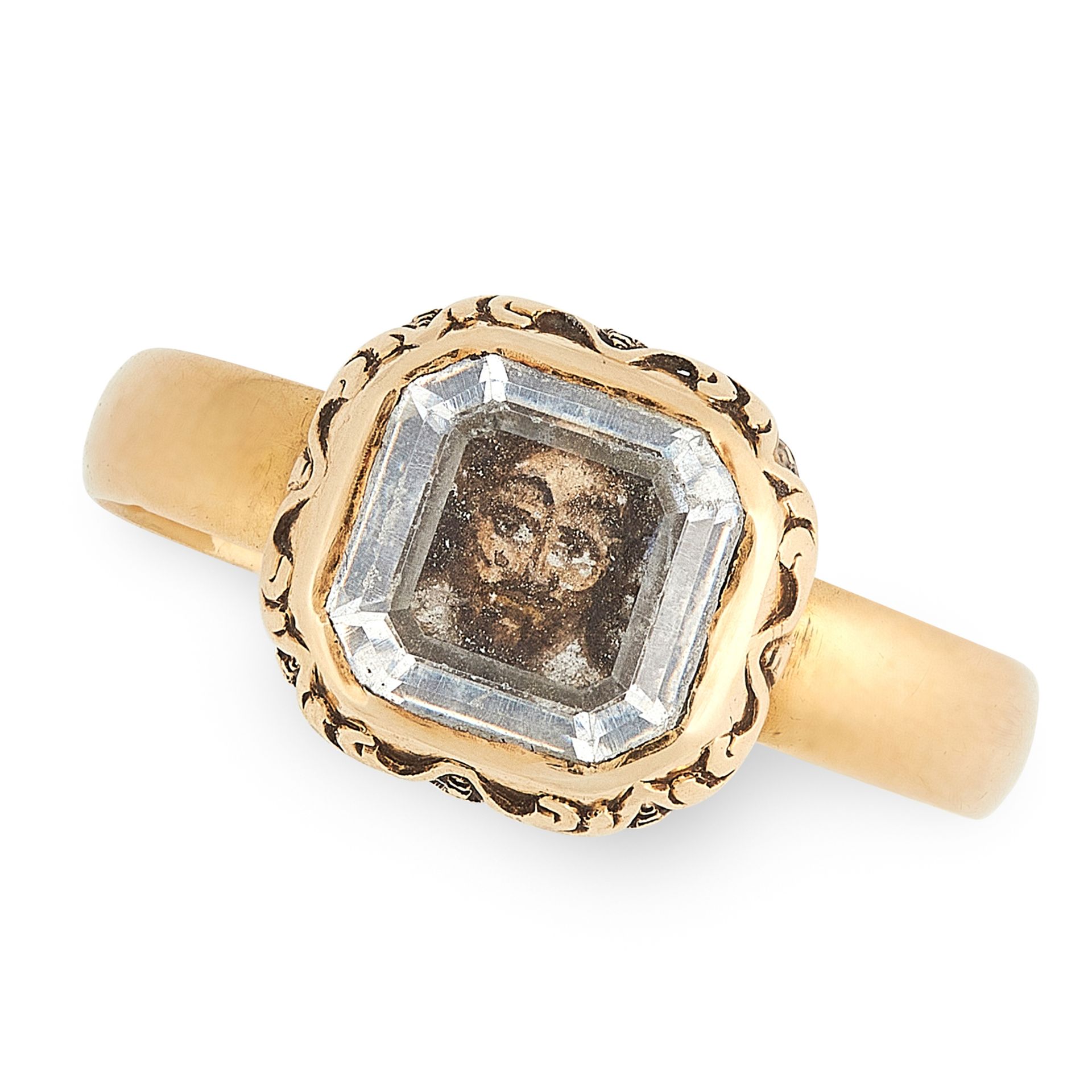ANTIQUE STUART CRYSTAL MEMENTO PORTRAIT MINIATURE RING, 17TH CENTURY in yellow gold, set with a