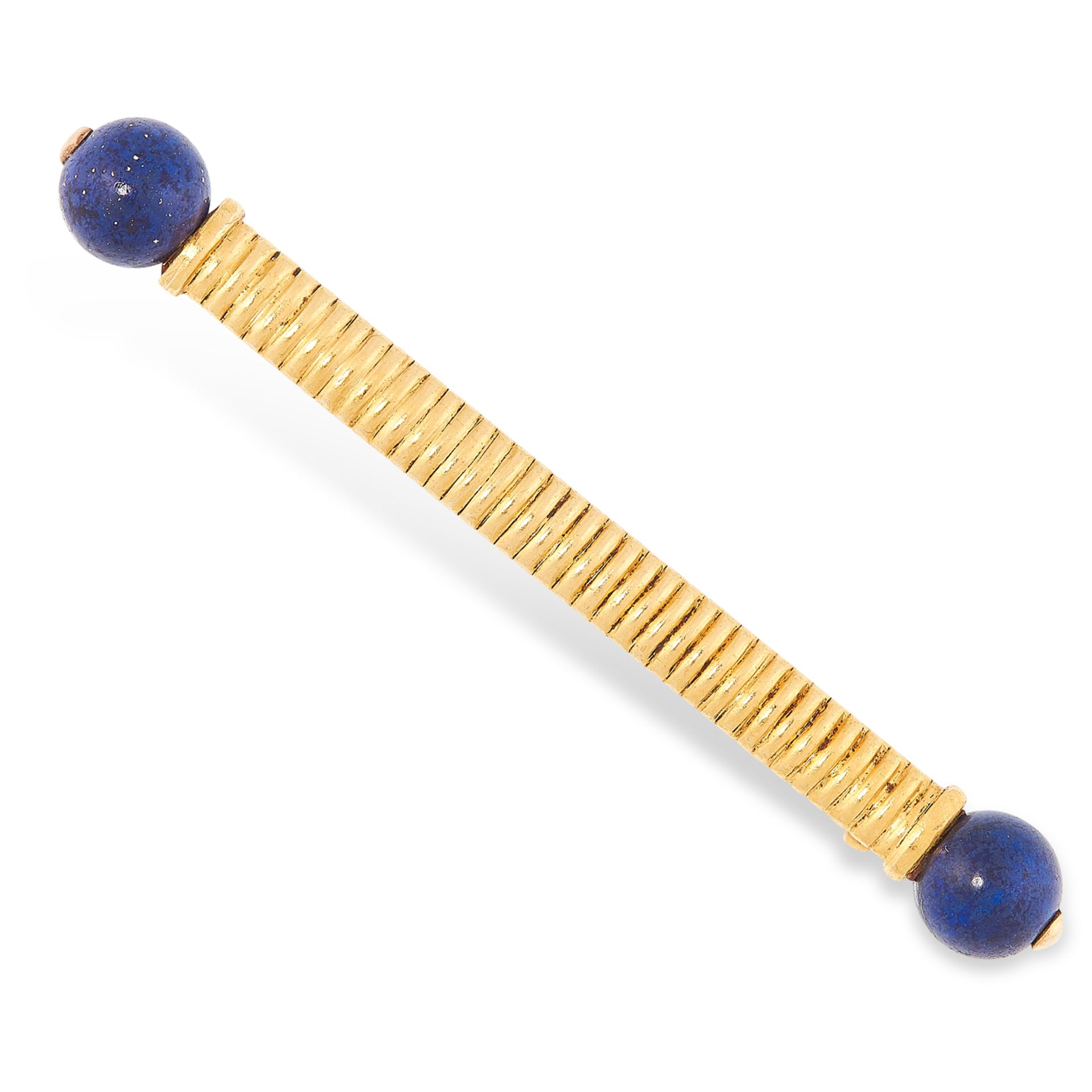 AN ANTIQUE LAPIS LAZULI BROOCH, PROBABLY CARLO GIULIANO, LATE 19TH CENTURY in high carat yellow