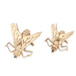A PAIR OF VINTAGE FLY INSECT BROOCHES, BOUCHERON in yellow gold, comprising of a larger and a