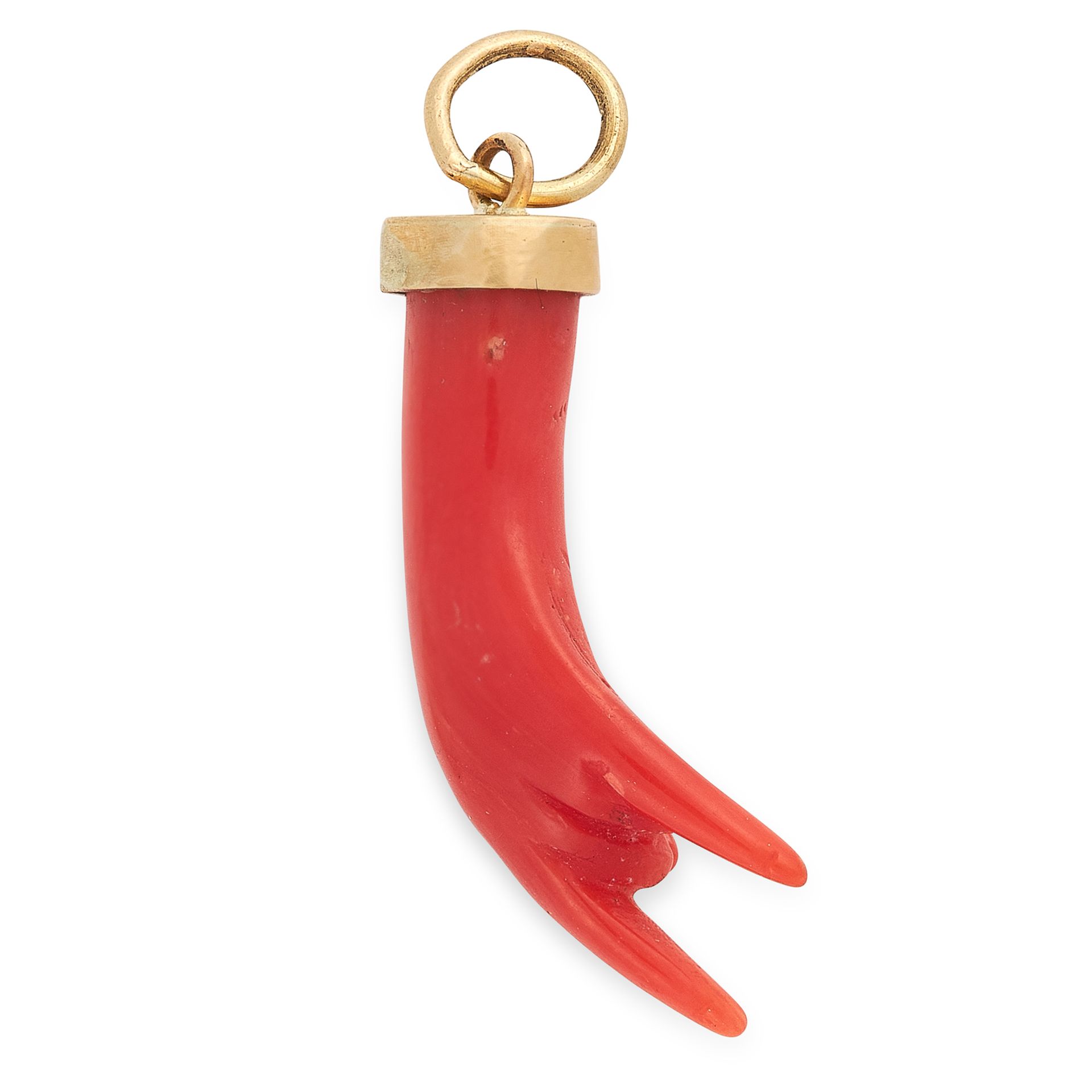 AN ANTIQUE CORNICELLO CORAL HAND PENDANT in yellow gold, set with a carved coral cornicello hand