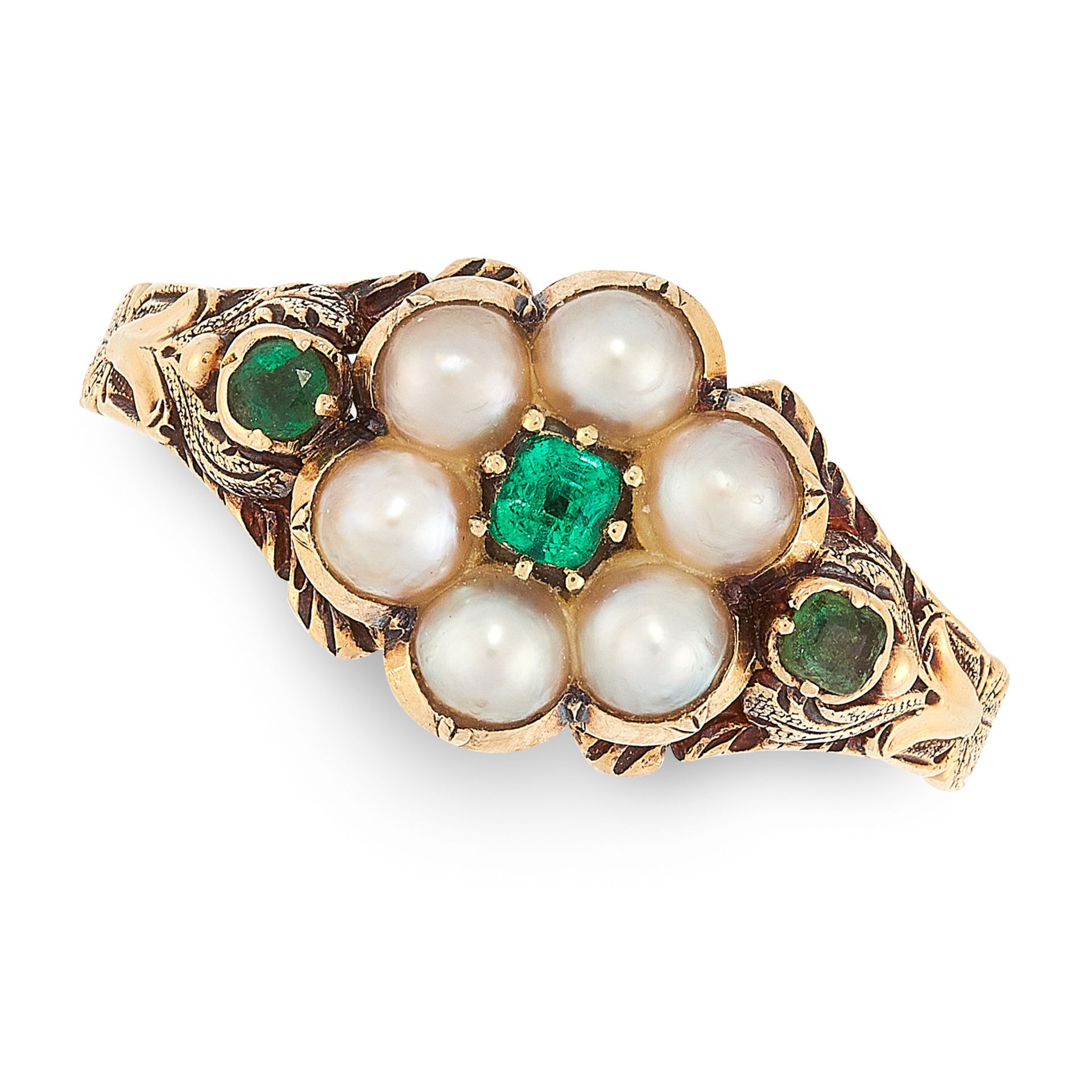 AN ANTIQUE VICTORIAN EMERALD AND PEARL HAIRWORK MOURNING RING in high carat yellow gold, set with