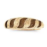 AN ANTIQUE HAIRWORK MOURNING RING in yellow gold, the band set with woven hair work between