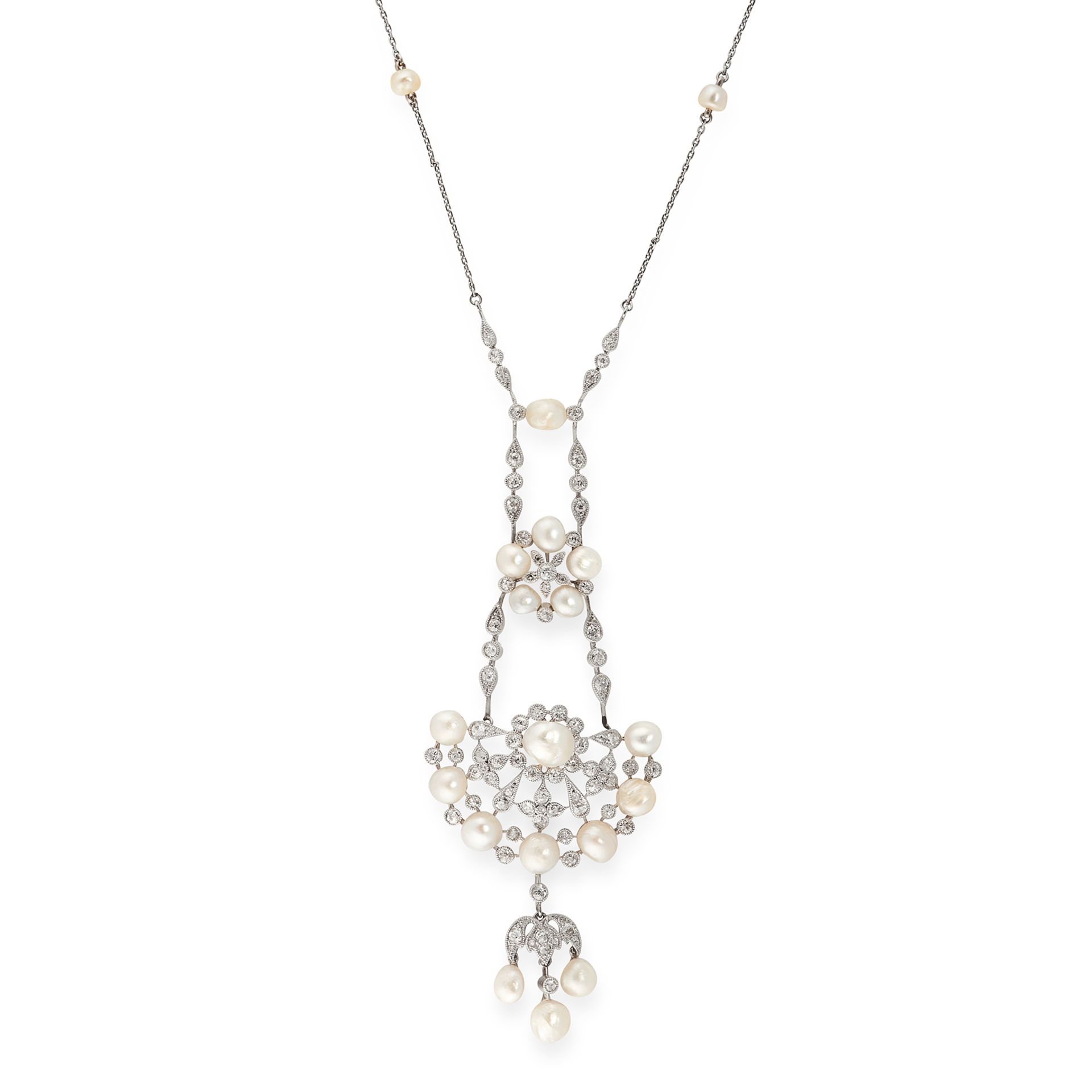 AN ANTIQUE NATURAL SALTWATER PEARL AND DIAMOND PENDANT NECKLACE the pendant is set with two clusters