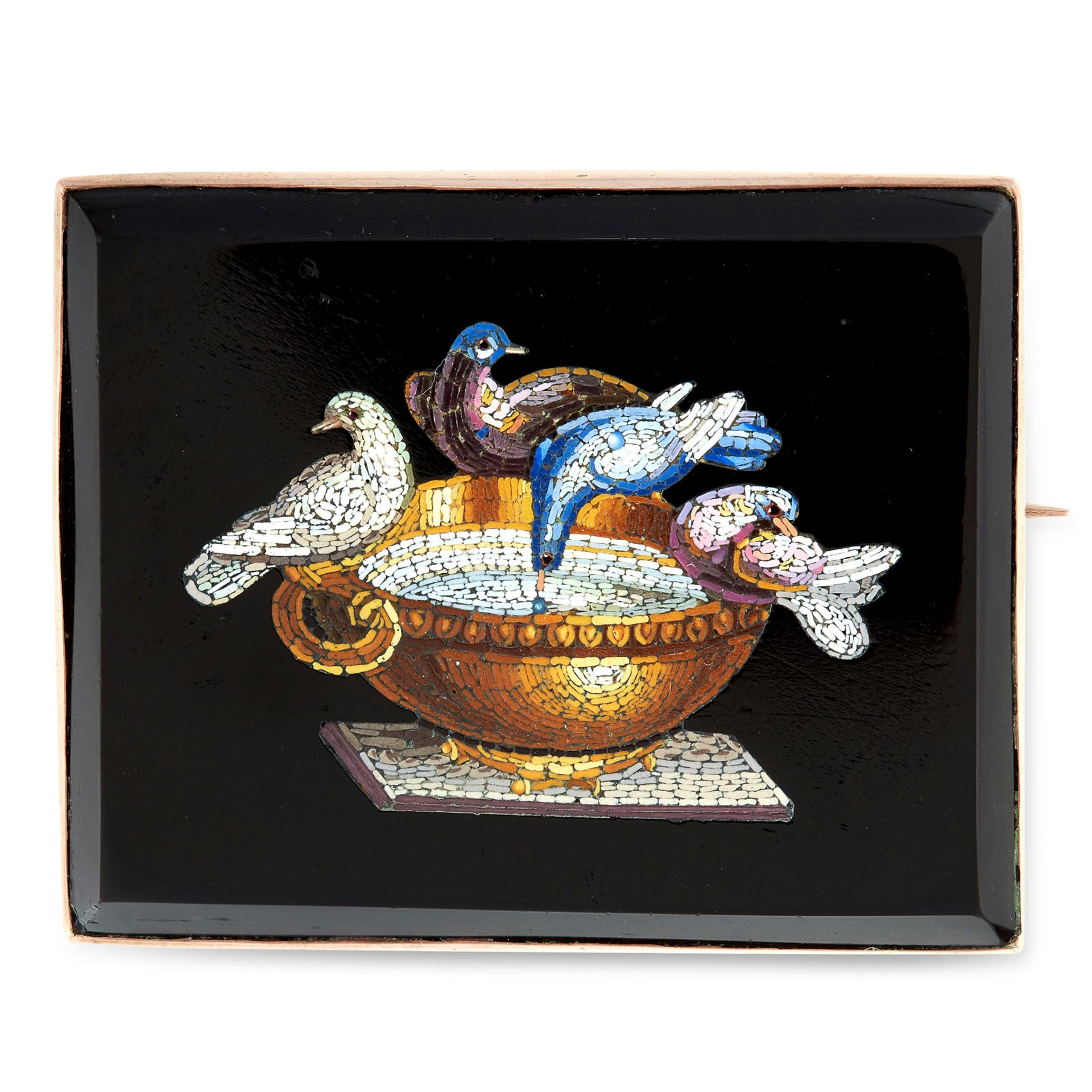 AN ANTIQUE MICROMOSAIC BIRD BROOCH in yellow gold, comprising of a rectangular black hardstone,