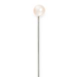 AN ANTIQUE NATURAL PEARL TIE / STICK PIN in 18ct yellow gold, the pin surmounted by a pearl of 7.