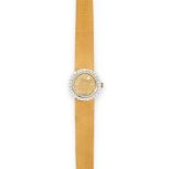 A VINTAGE DIAMOND WRIST WATCH, KUTCHINSKY 1971 in 18ct yellow gold, the circular face within a