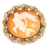 AN ANTIQUE CAMEO BROOCH, 19TH CENTURY set with a central carved shell cameo depicting a classical