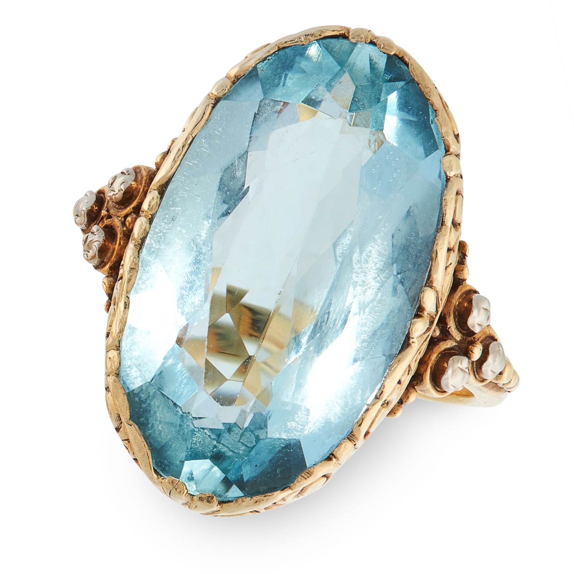 AN AQUAMARINE DRESS RING in yellow gold, set with an oval cut aquamarine of 8.99 carats in a