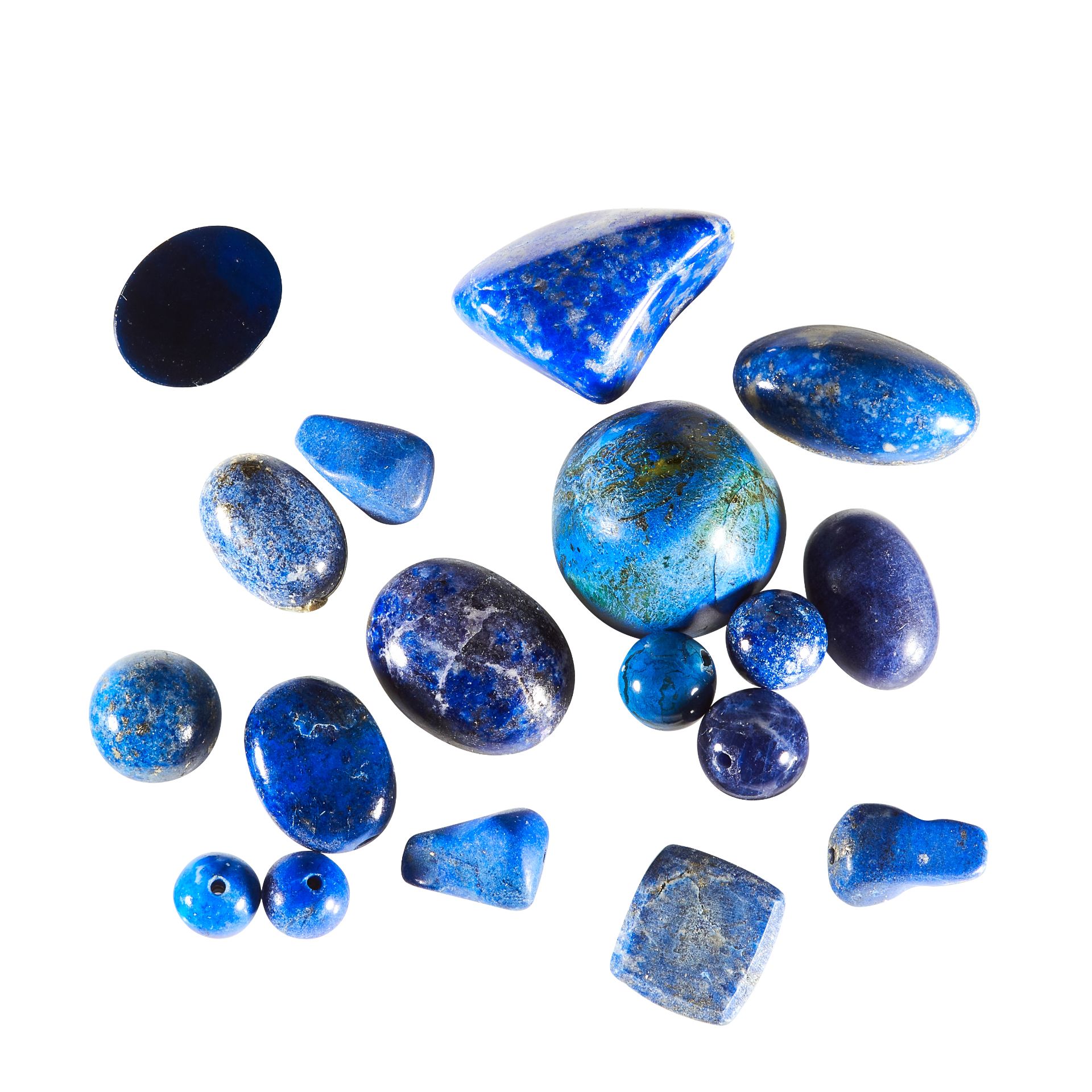 A MIXED LOT OF UNMOUNTED LAPIS LAZULI of various shapes and cuts, 140.7g.