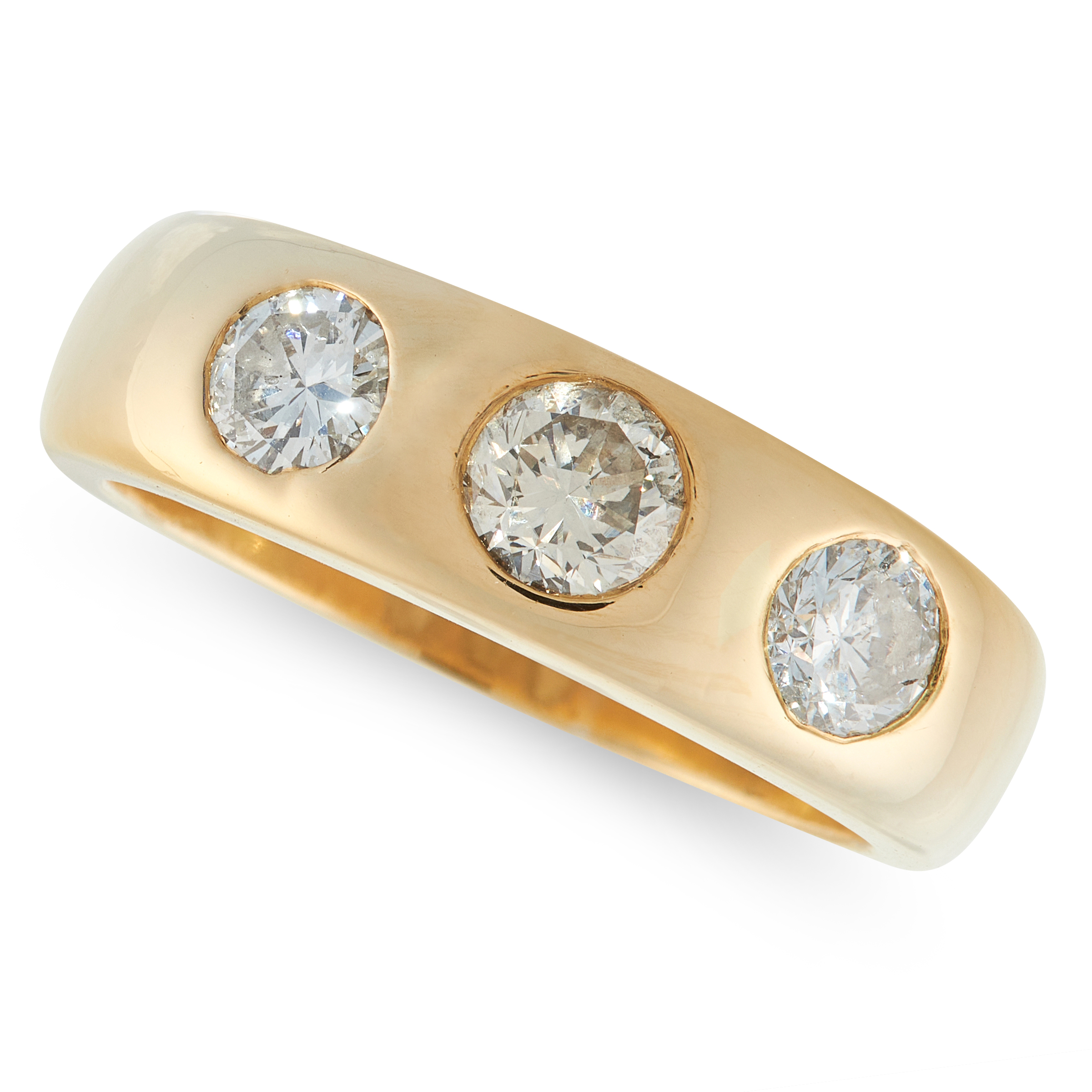 A DIAMOND GYPSY RING in 18ct yellow gold, set with three round cut diamonds totalling 1.01 carats,