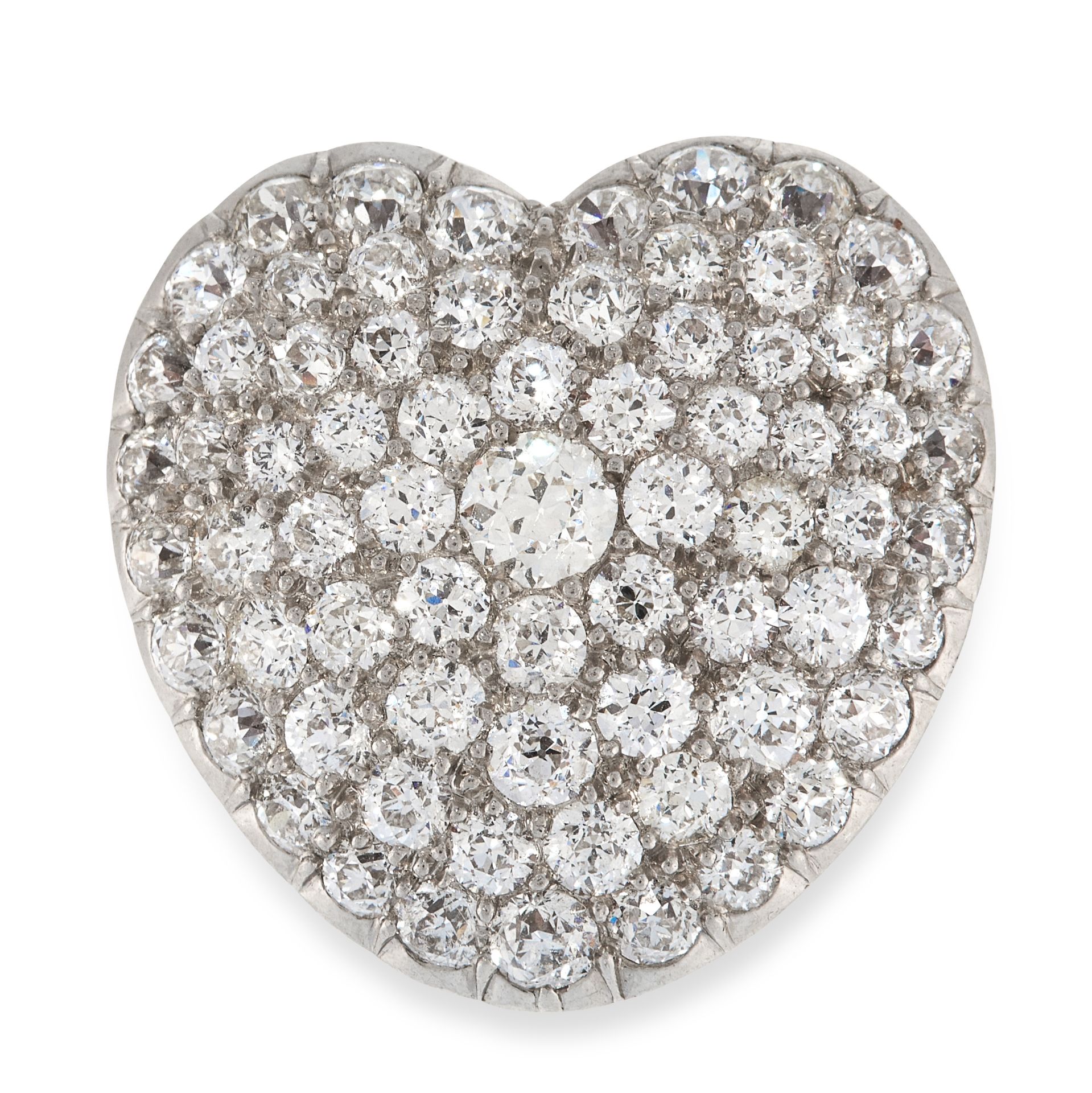 AN ANTIQUE DIAMOND HEART BROOCH, CIRCA 1900 in yellow gold, designed as a heart, jewelled allover to