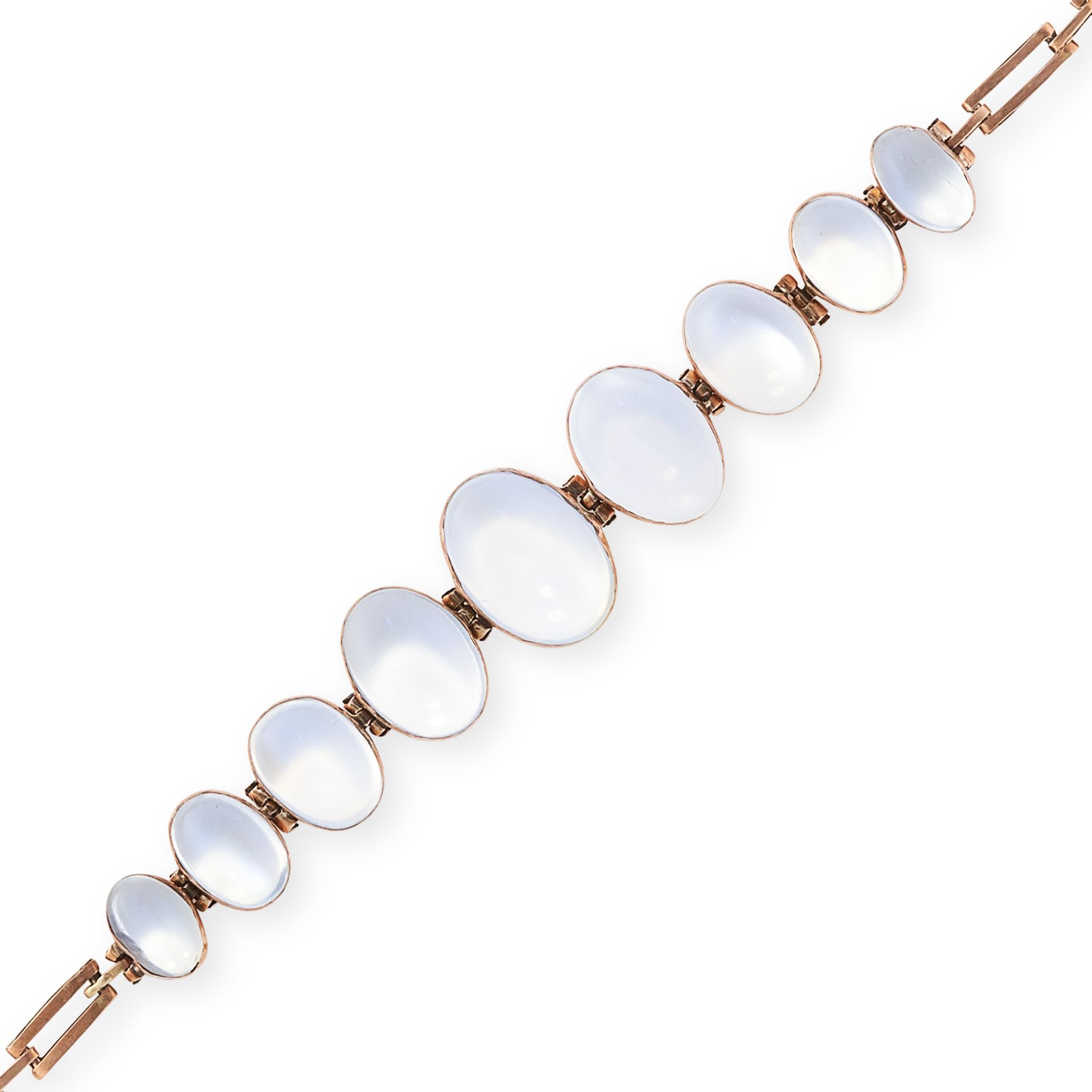 AN ANTIQUE MOONSTONE BRACELET, CIRCA 1900 in yellow gold, comprising a row of eleven graduated - Bild 2 aus 2