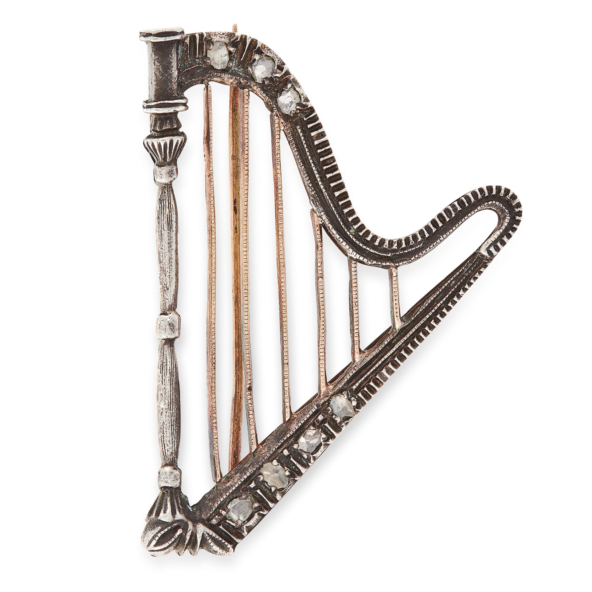 AN ANTIQUE DIAMOND HARP BROOCH in yellow gold and silver, designed as harp, jewelled with rose cut