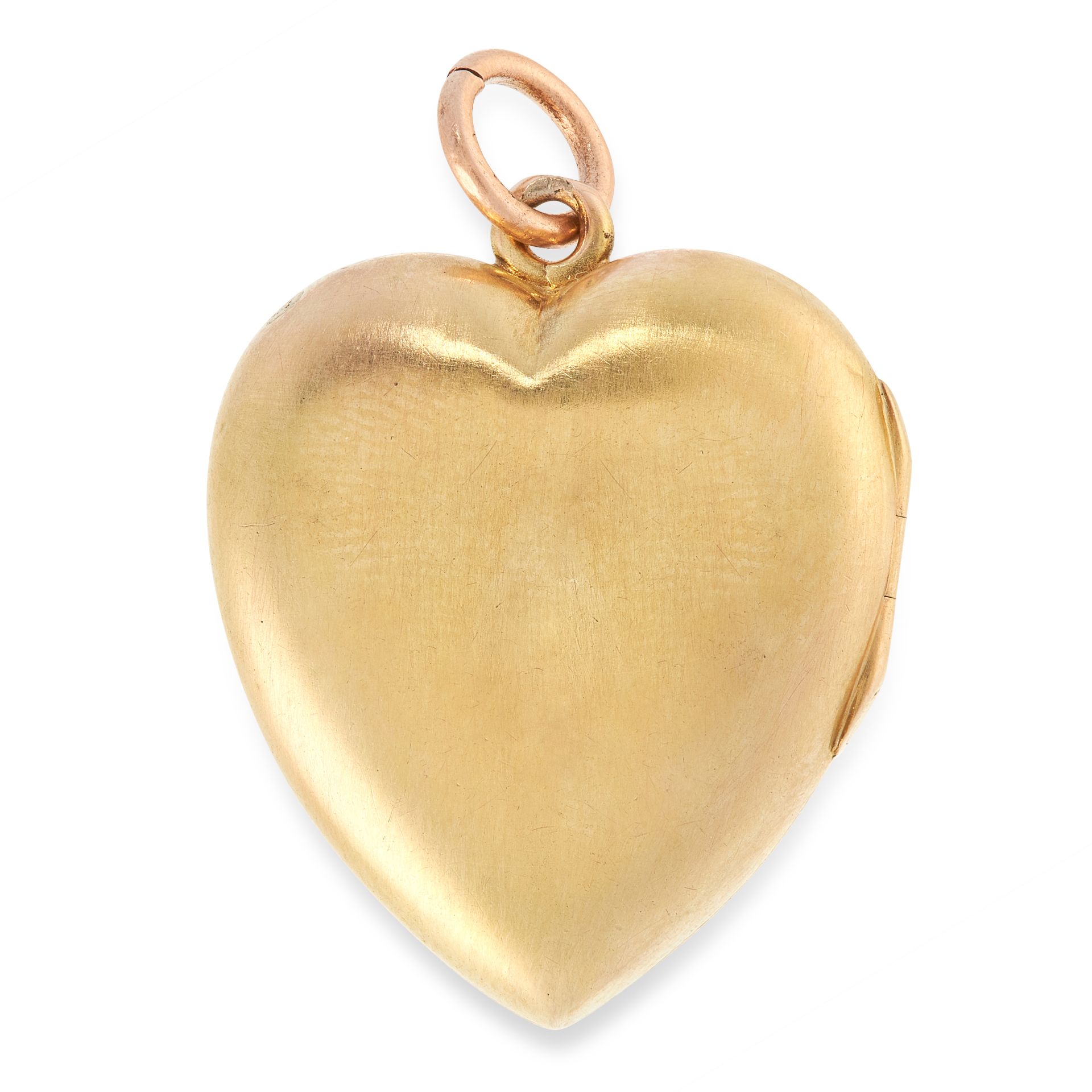 AN ANTIQUE HEART MOURNING LOCKET PENDANT in 15ct yellow gold, the hinged heart shaped body with