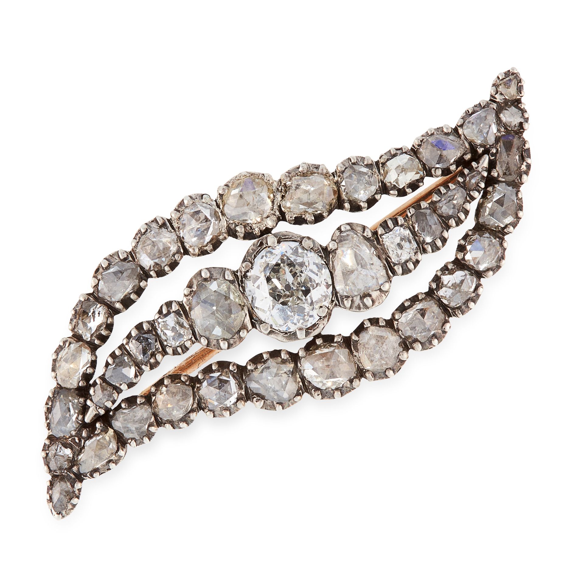 AN ANTIQUE DIAMOND BROOCH, 19TH CENTURY in yellow gold and silver, designed as an eye, jewelled with