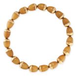 AN ANTIQUE HORN BEAD NECKLACE in 15ct yellow gold, comprising of twenty acorn motifs formed of
