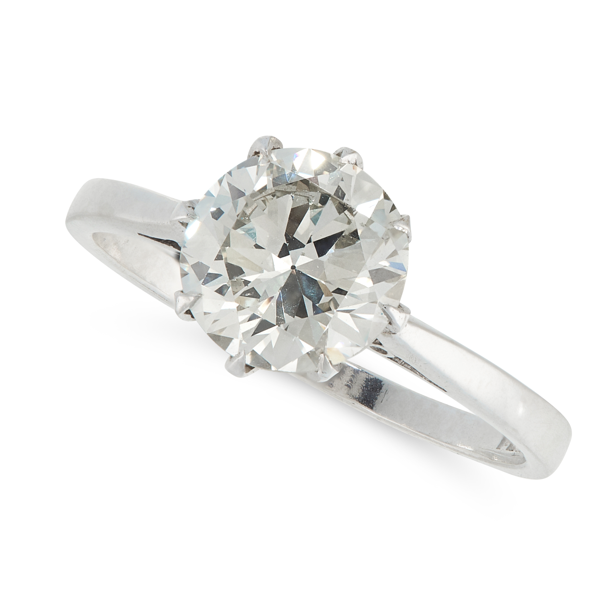 A SOLITAIRE DIAMOND RING, EARLY 20TH CENTURY in platinum, set with a transitiona roundl cut