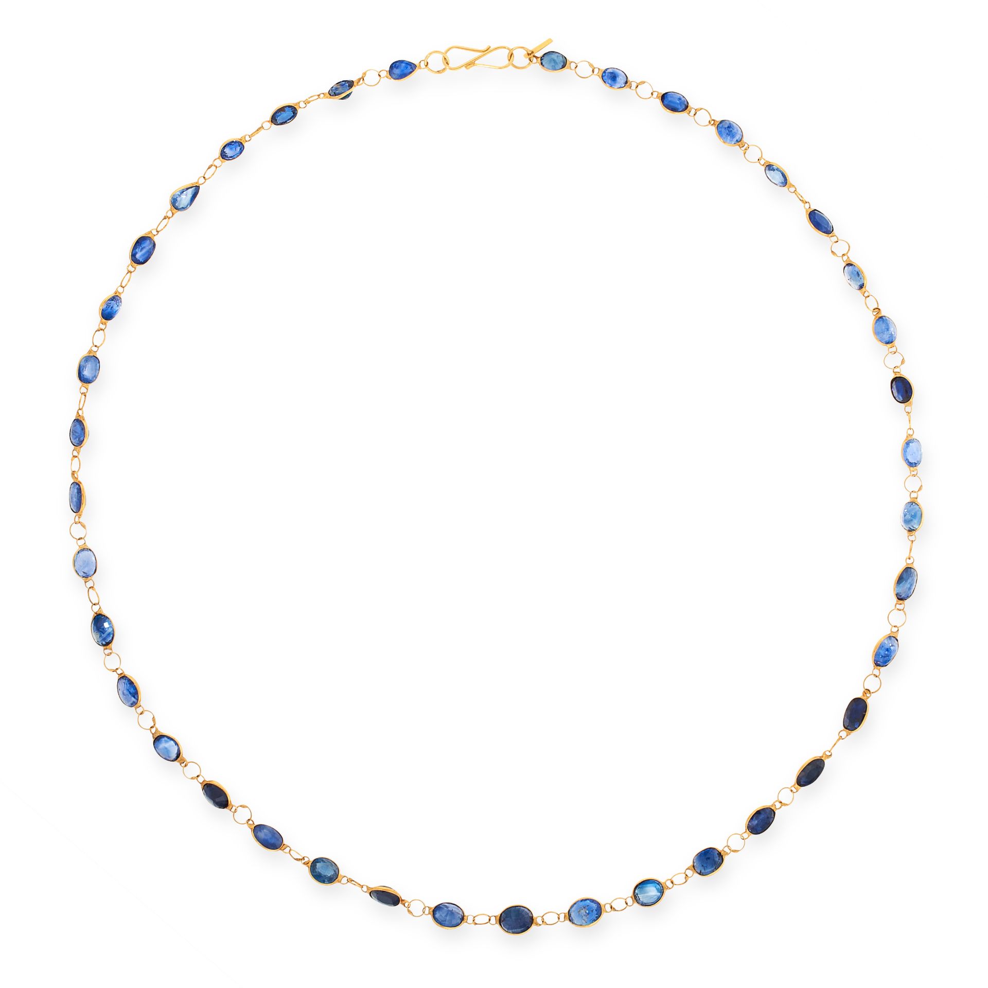 A SAPPHIRE NECKLACE in yellow gold, comprising a single row of thirty-nine oval and pear cut