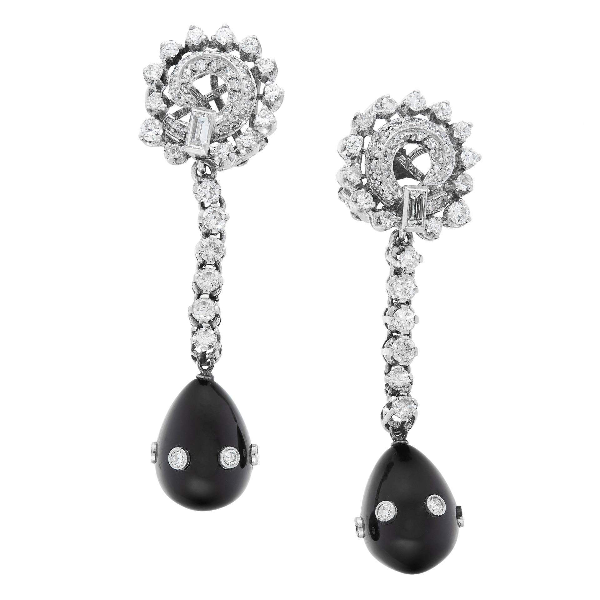 A PAIR OF ONYX AND DIAMOND PENDENT CLIP EARRINGS in 18ct white gold and platinum, of day and night