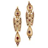 A PAIR OF ANTIQUE GARNET PENDANT EARRINGS, SPANISH CIRCA 1800 in yellow gold, the articulated