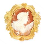 AN ANTIQUE CARVED CAMEO BROOCH, 19TH CENTURY in yellow gold, set with a carved cameo depicting the