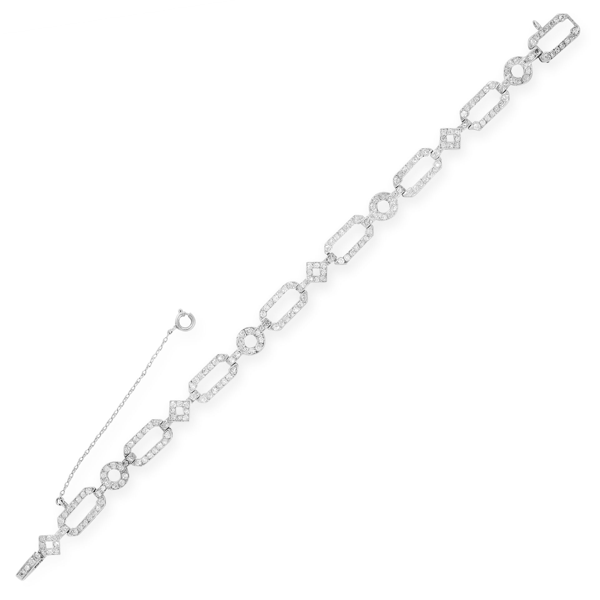 AN ART DECO DIAMOND BRACELET, EARLY 20TH CENTURY in platinum, comprising alternating rectangular,