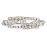 AN ART DECO DIAMOND BROOCH, EARLY 20TH CENTURY set throughout with old cut diamonds totalling 1.0-