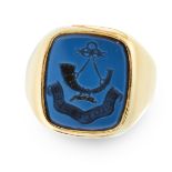 A HARDSTONE INTAGLIO SEAL / SIGNET RING in 18ct yellow gold, the cushion shaped face set with a