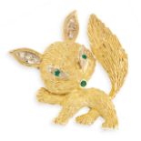 A VINTAGE EMERALD AND DIAMOND FOX CUB BROOCH in 18ct yellow and white gold, designed as a fox cub,