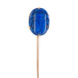 A LAPIS LAZULI SCARAB BEETLE TIE PIN / BROOCH, EARLY 20TH CENTURY in the Egyptian revival manner,