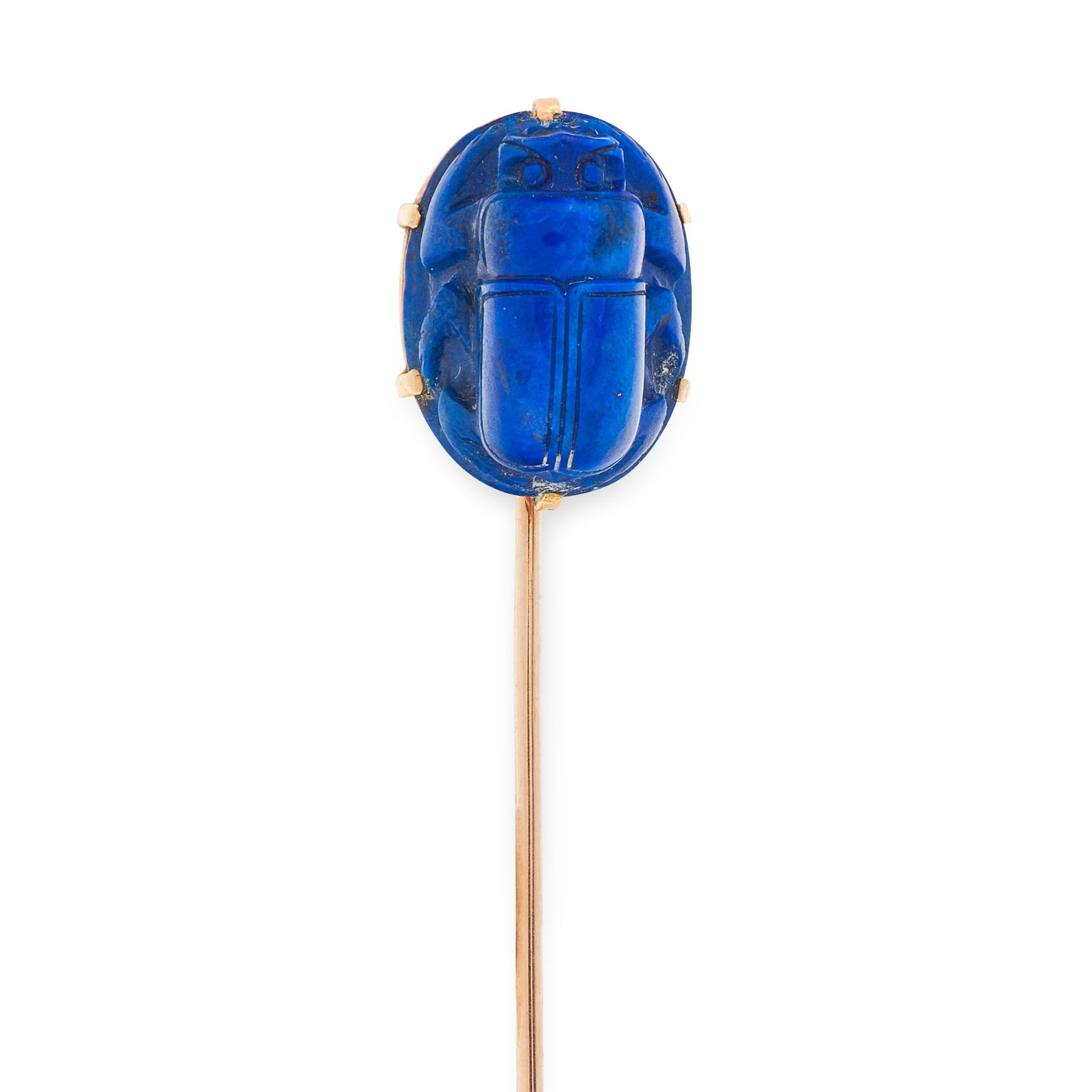 A LAPIS LAZULI SCARAB BEETLE TIE PIN / BROOCH, EARLY 20TH CENTURY in the Egyptian revival manner,