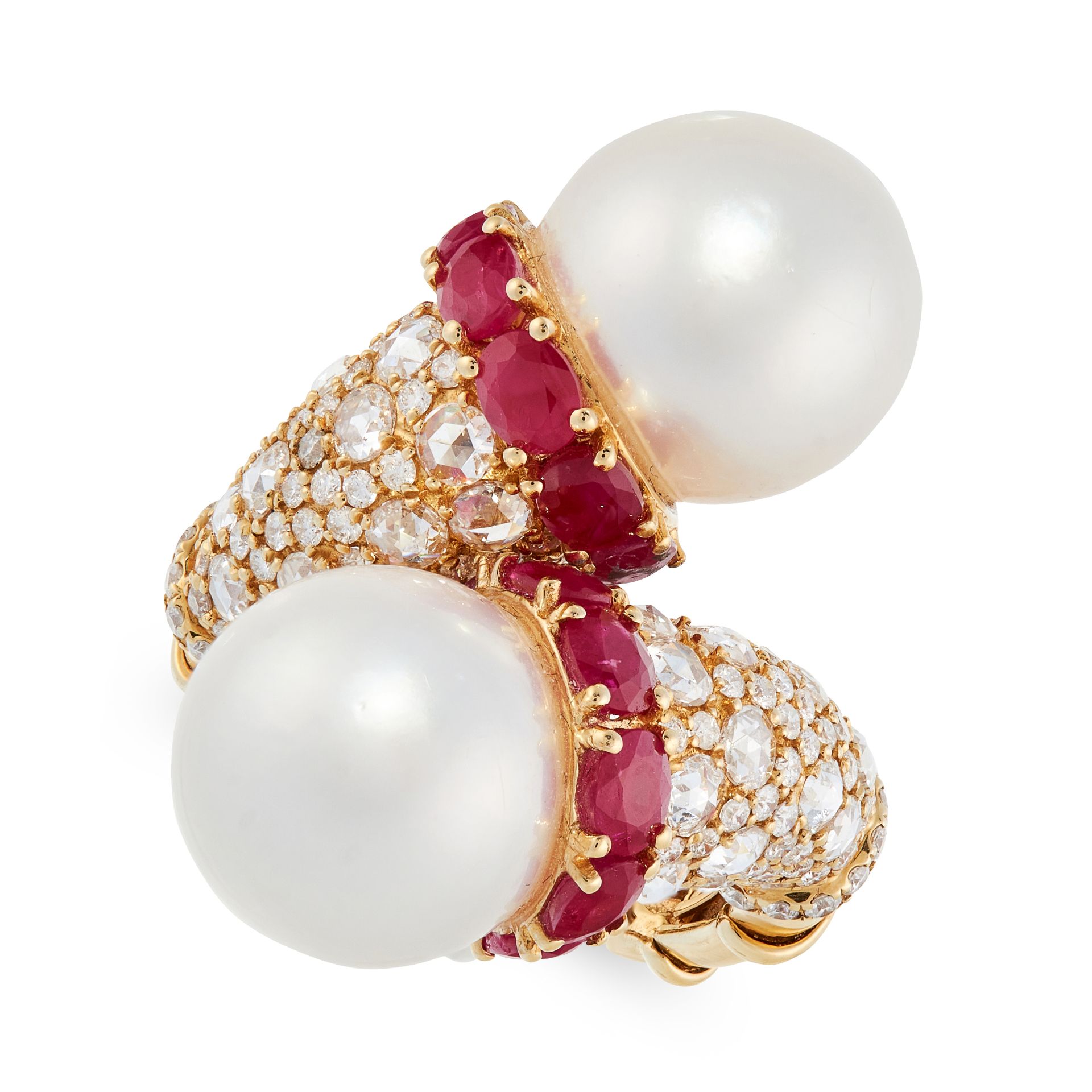 A PEARL, RUBY AND DIAMOND CROSSOVER RING each end is set with a pearl, in a border of oval cut - Bild 2 aus 2