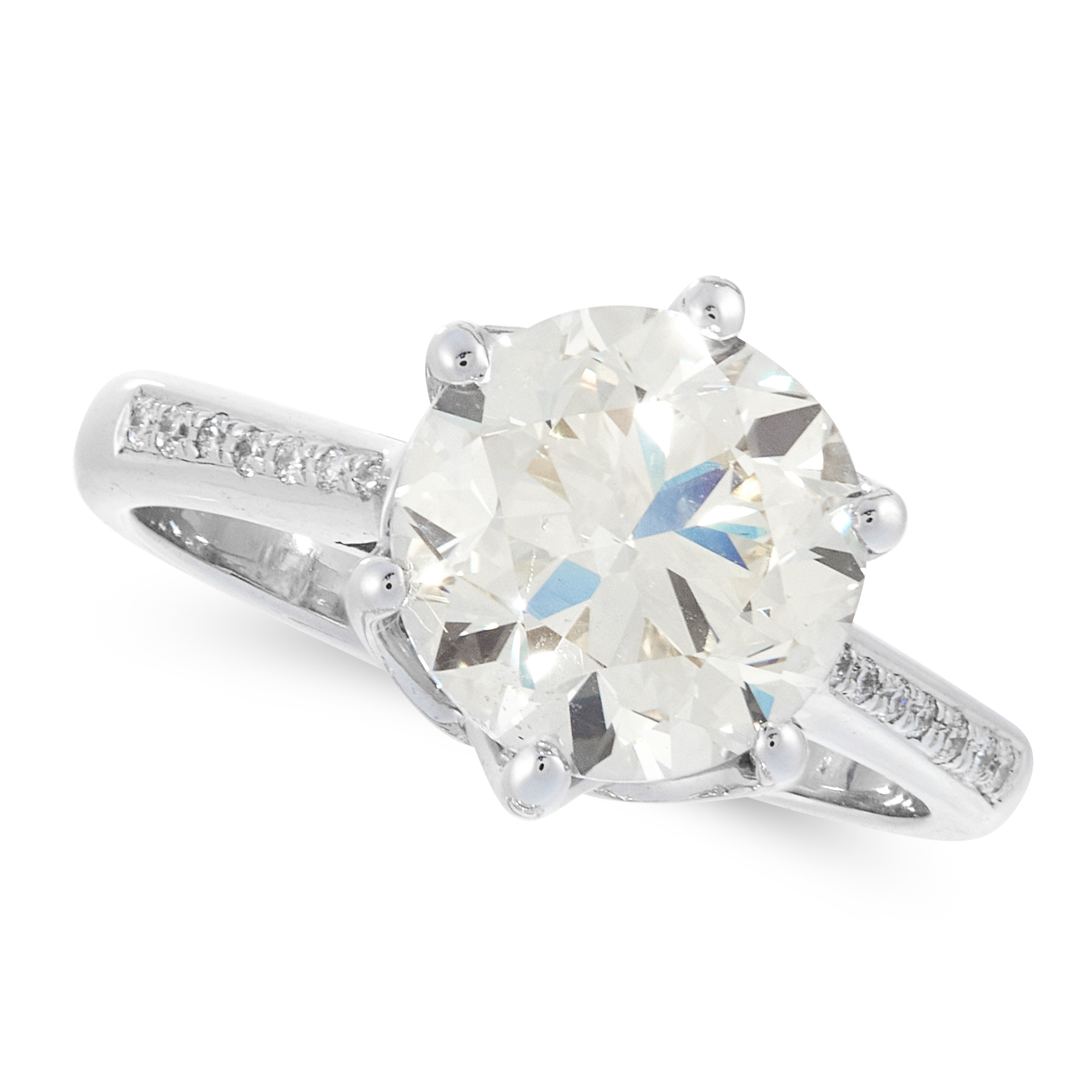 A DIAMOND SOLITAIRE RING in 18ct white gold, set with a round cut diamond of 3.01, the shoulders are