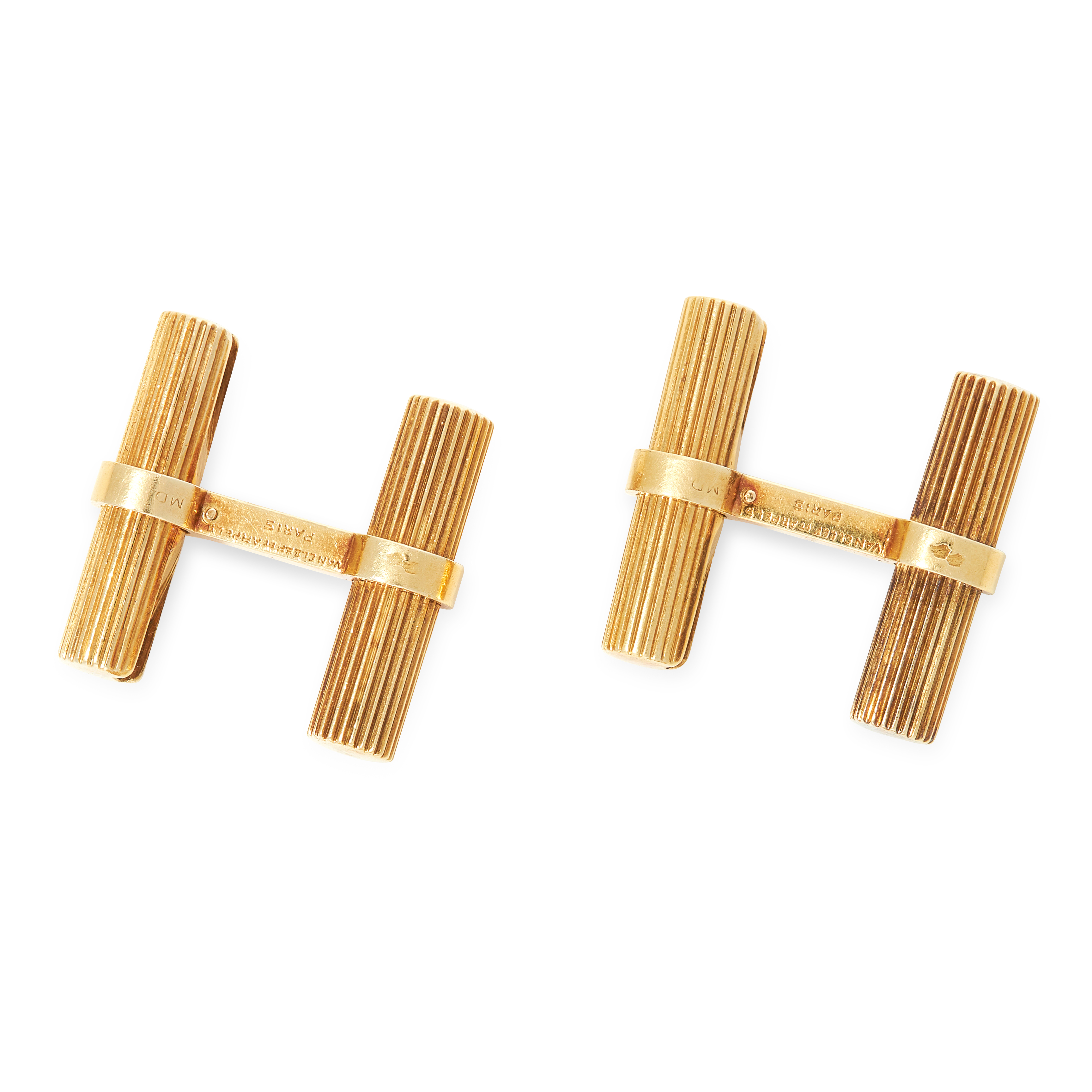 A PAIR OF VINTAGE CUFFLINKS, VAN CLEEF & ARPELS in 18ct yellow gold, each formed of two reeded