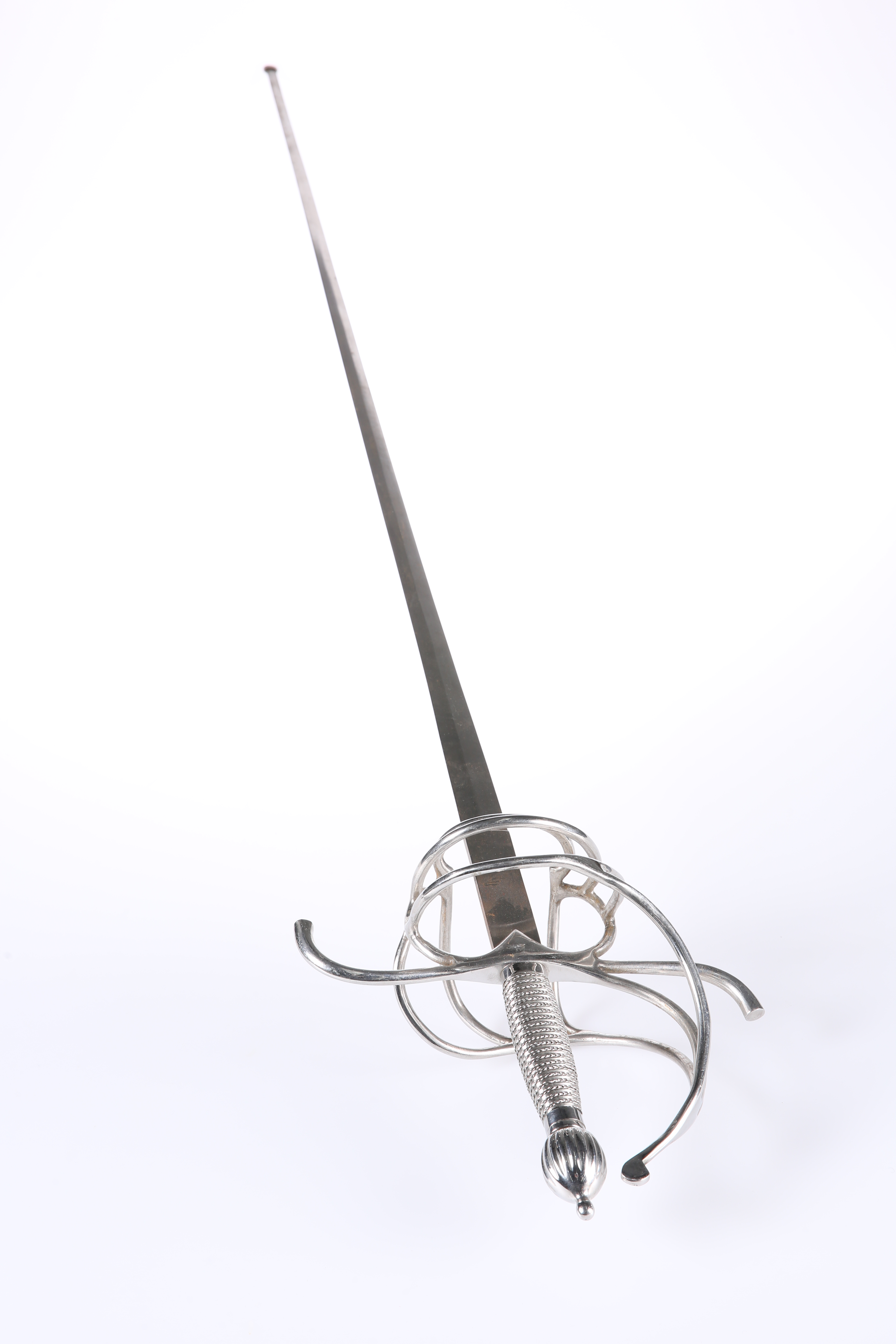 A HANWEI (DALIAN HANWEI METAL CO. LTD.) REPLICA STEEL RAPIER