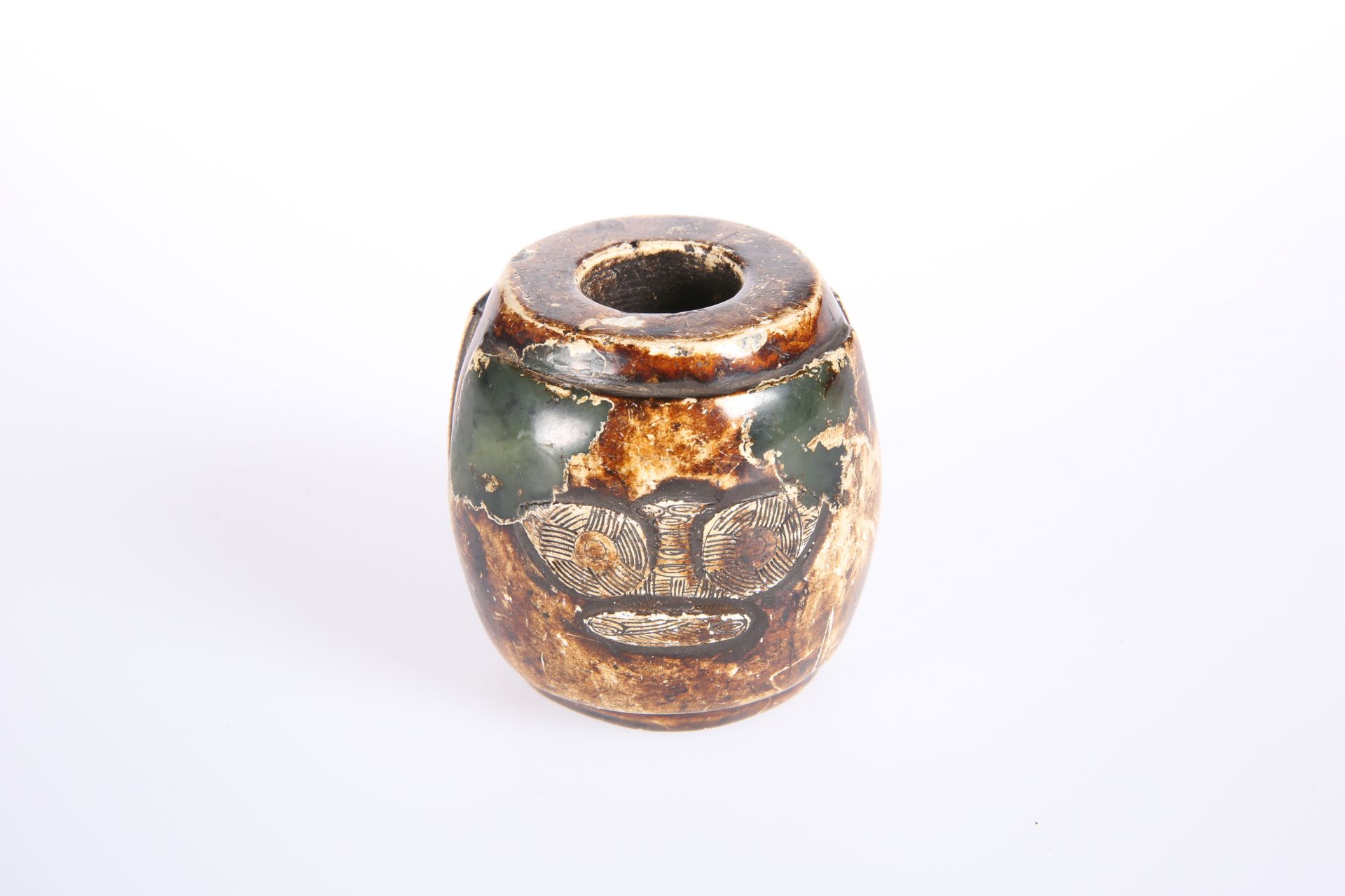 A JADE CARVING IN CHINESE ARCHAIC STYLE