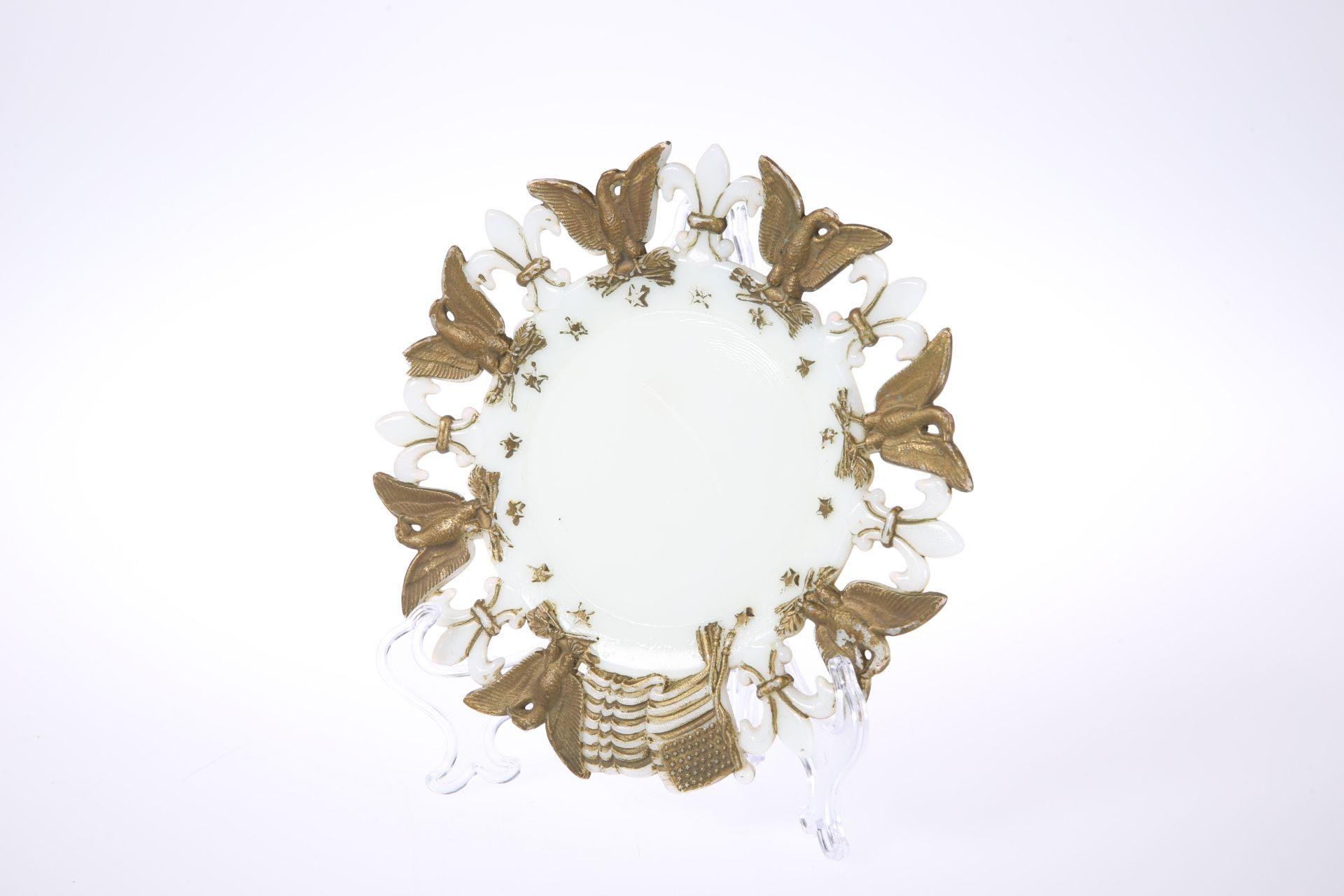 AN AMERICAN EAGLE OPALINE WHITE PATRIOTIC PLATE, LATE 19th CENTURY