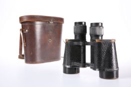 A PAIR OF CARL ZEISS JENA DELACTIS 8 X 40 BINOCULARS, in a leather case