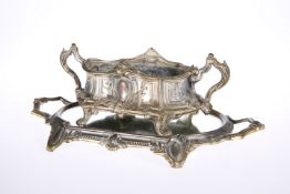 A CONTINENTAL WHITE METAL TABLE TOP JARDINIERE ON STAND, c. 1900