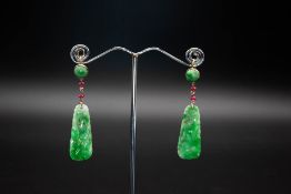 A PAIR OF JADEITE EARRINGS