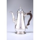 A LARGE GEORGE II SILVER COFFEE POT, LONDON 1754