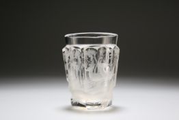 A SMALL BOHEMIAN ENGRAVED GLASS BEAKER, 19th CENTURY