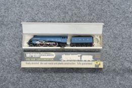 BOXED WRENN OO GAUGE ELECTRIC 4-6-2 SIR NIGEL GRESLEY LOCOMOTIVE AND TENDER