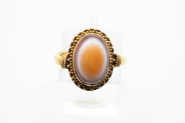 AN AGATE EYE RING