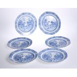 A SET OF SIX ENGLISH PEARLWARE PLATES, c. 1830, IN THE WILLOW PATTERN