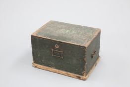 A 19TH CENTURY GREEN PAINTED BOX