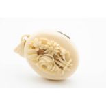 A LATE 19th CENTURY CARVED IVORY LOCKET, POSSIBLY DIEPPE
