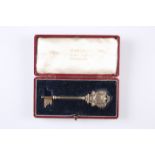 A GEORGE V SILVER-GILT PRESENTATION KEY